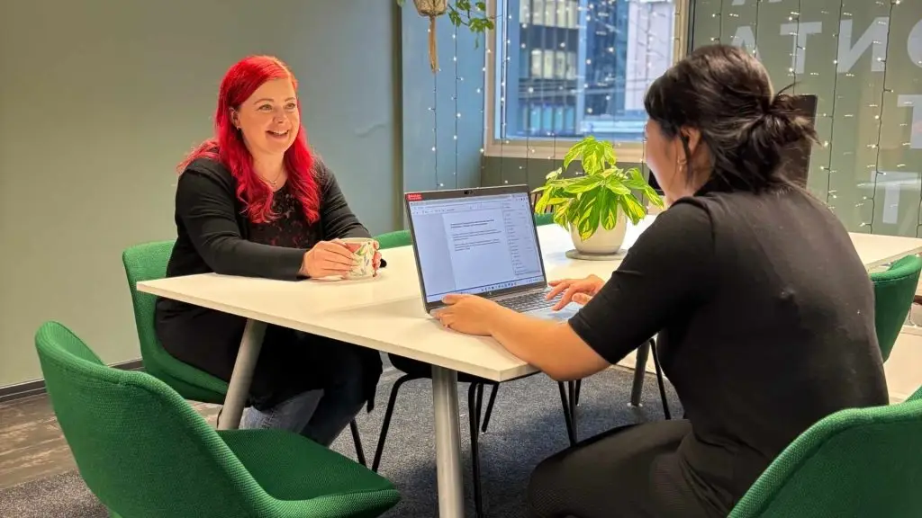 Tilitoimiston tiimi Tampereella – tuki ja asiantuntijuus arjessa