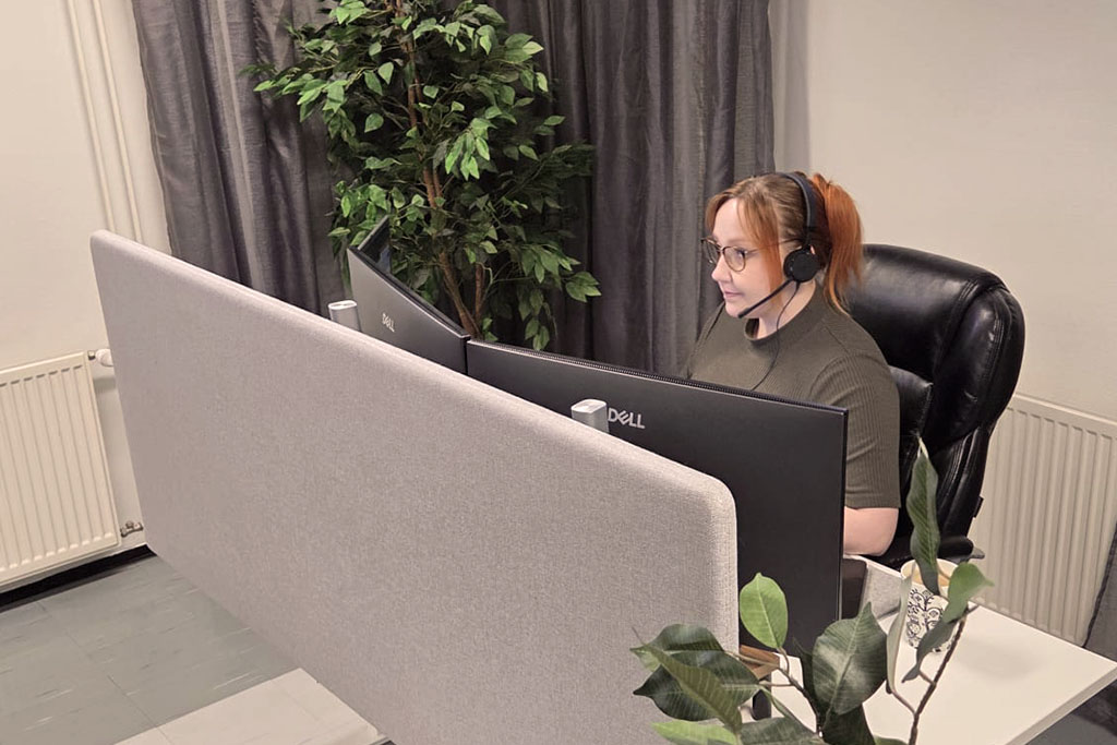 Asiantuntijaesittelyssä harjoittelija Lakitilitoimistossa